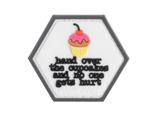 Remettez les cupcakes - Pop Culture Series 5 - Patch moral en PVC hexagonal